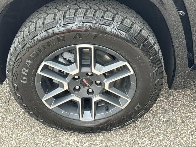 New 2026 GMC Terrain AT4 w/ Convenience Package III AWD/4WD image 49