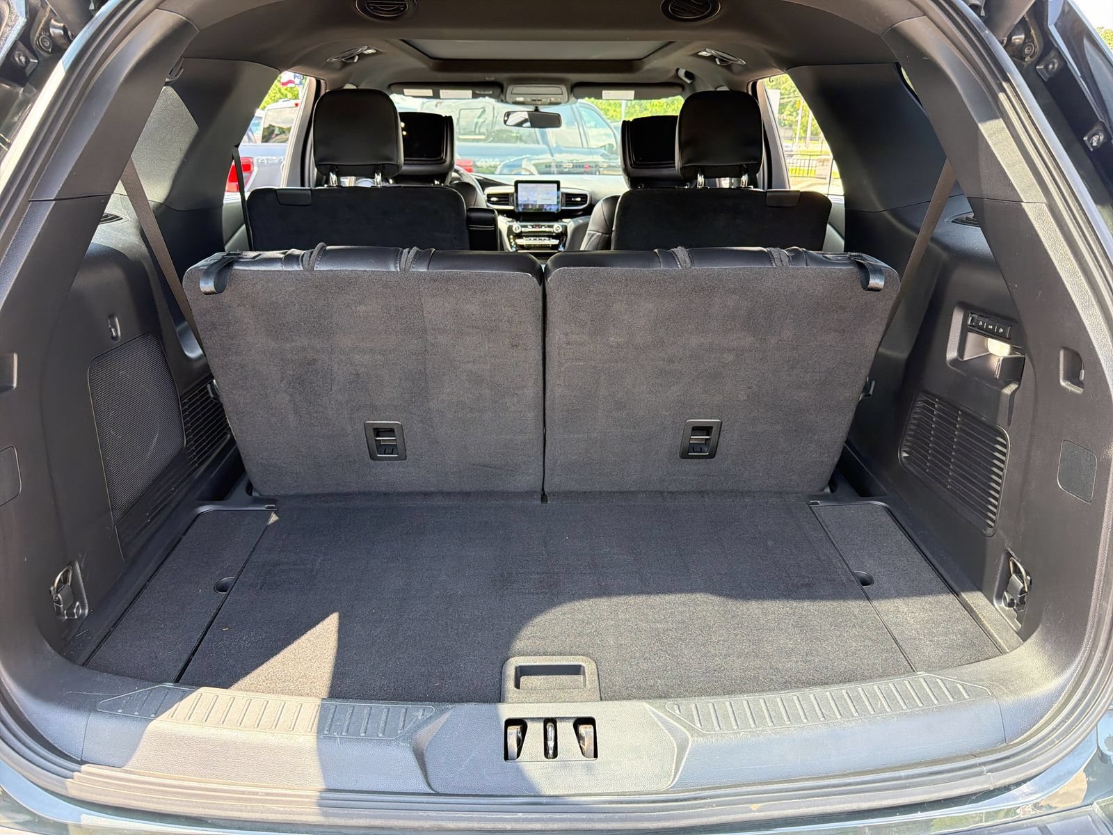 Used 2021 Ford Explorer ST w/ Equipment Group 401A AWD/4WD image 35