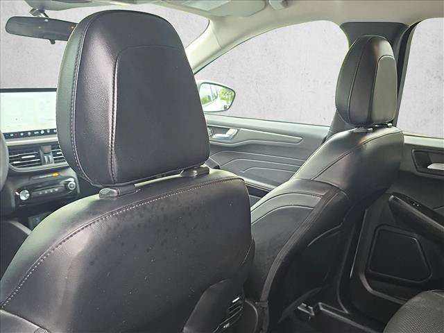 Used 2023 Ford Escape SE FWD image 18