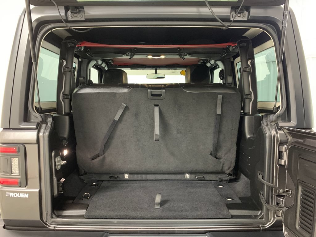 Used 2019 Jeep Wrangler Rubicon w/ Steel Bumper Group AWD/4WD image 19