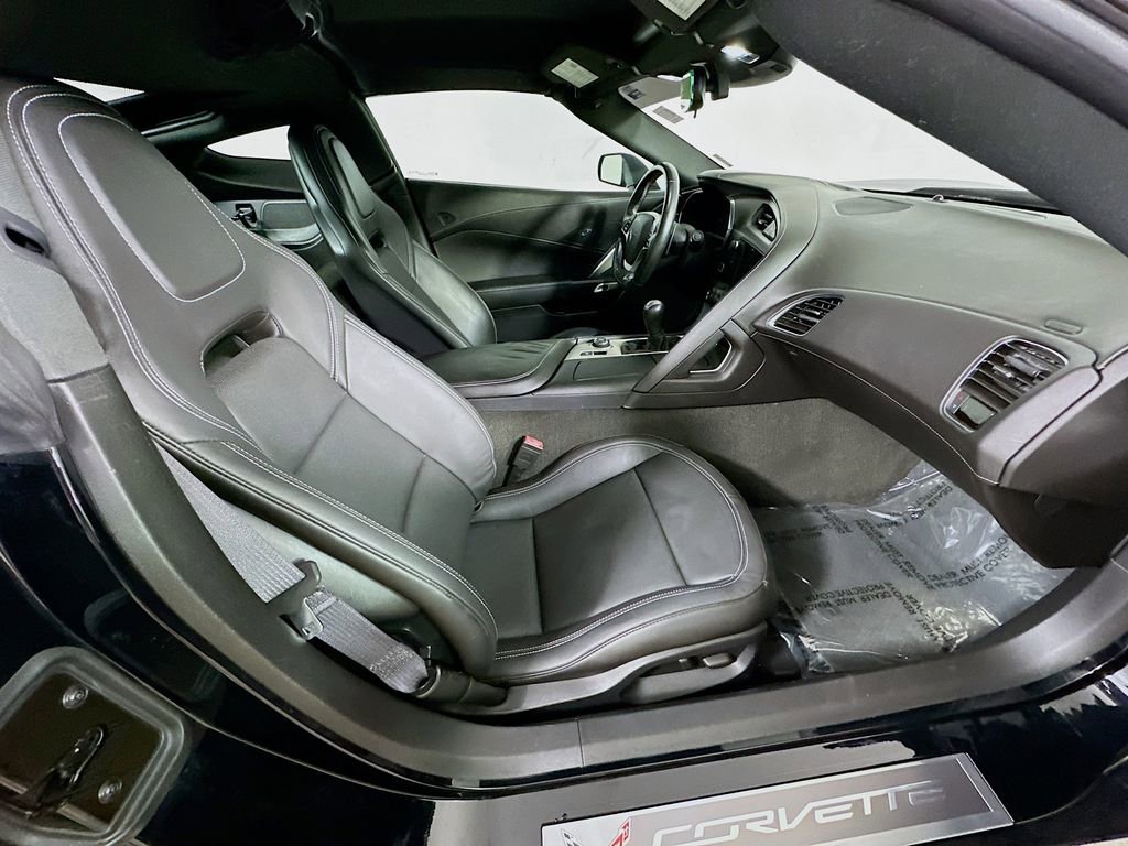Used 2016 Chevrolet Corvette Stingray Coupe image 10