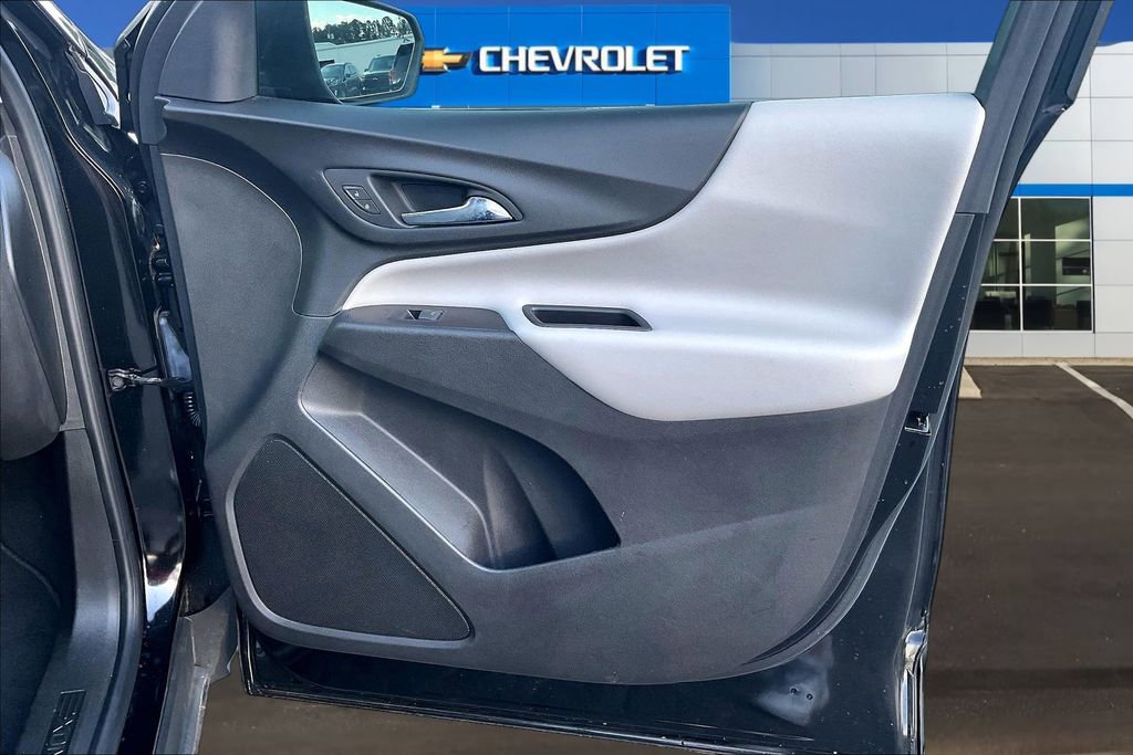 Used 2022 Chevrolet Equinox LS AWD/4WD image 27