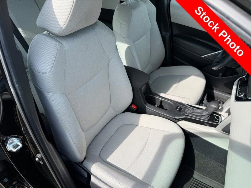 Used 2023 Toyota Corolla Cross L AWD/4WD image 11