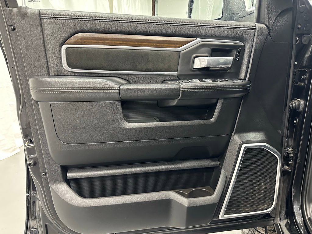 Used 2024 RAM 2500 Laramie image 8