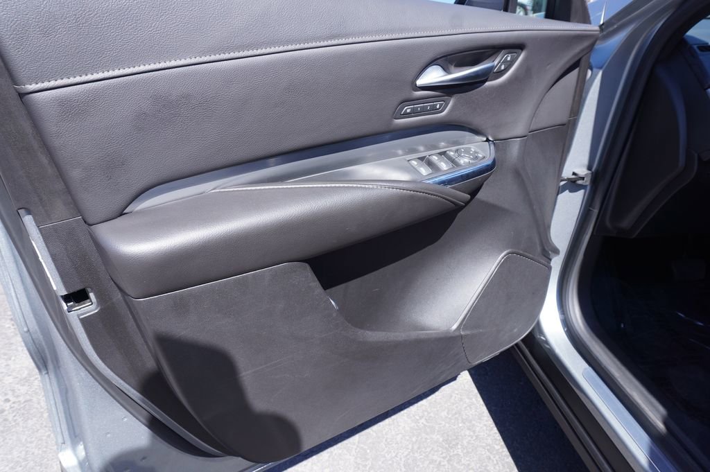 Certified 2025 Cadillac XT4 Premium Luxury image 14