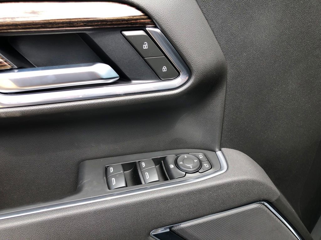 New 2025 GMC Sierra 1500 Elevation image 11