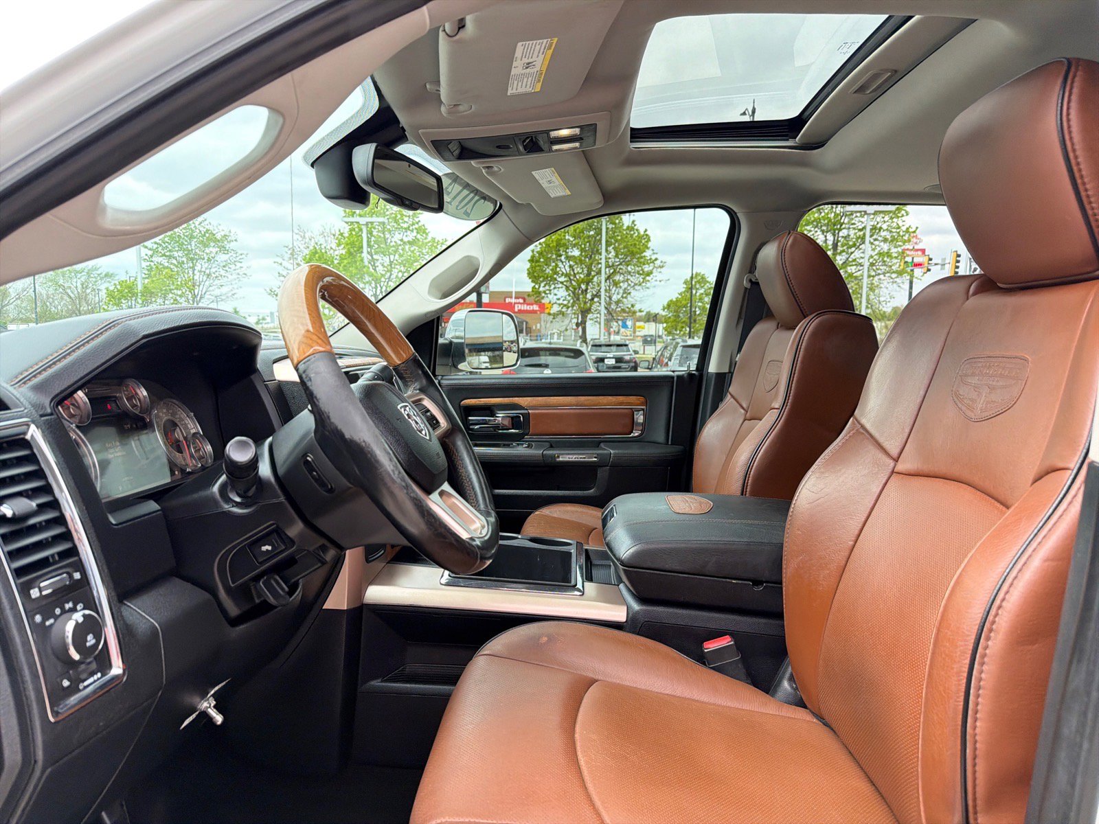 Used 2014 RAM 2500 Longhorn w/ Convenience Group AWD/4WD image 11