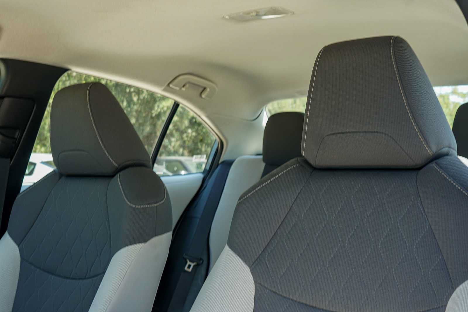 Used 2022 Toyota Corolla LE FWD image 9