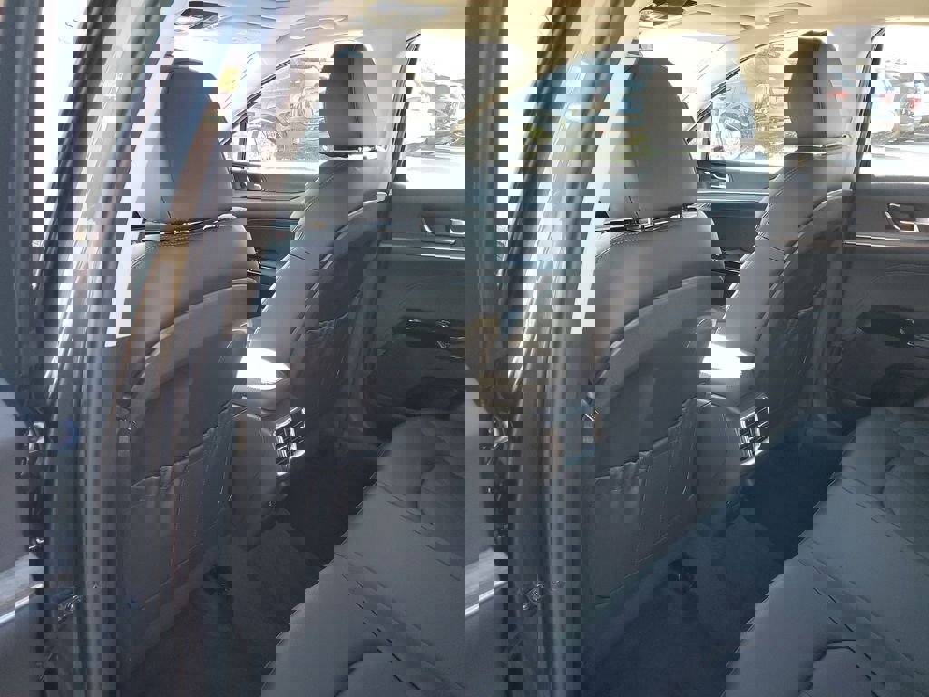 New 2026 Kia K5 EX image 15