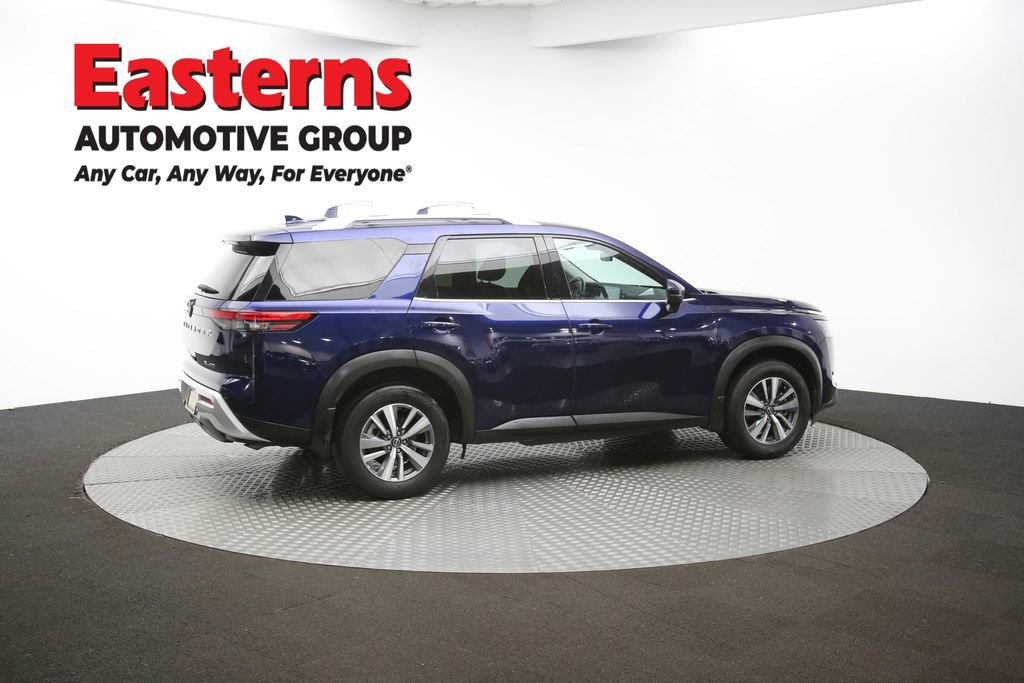 Used 2024 Nissan Pathfinder SL AWD/4WD image 43