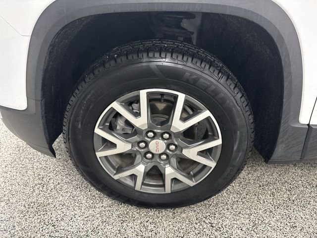 Used 2023 GMC Acadia SLE image 15