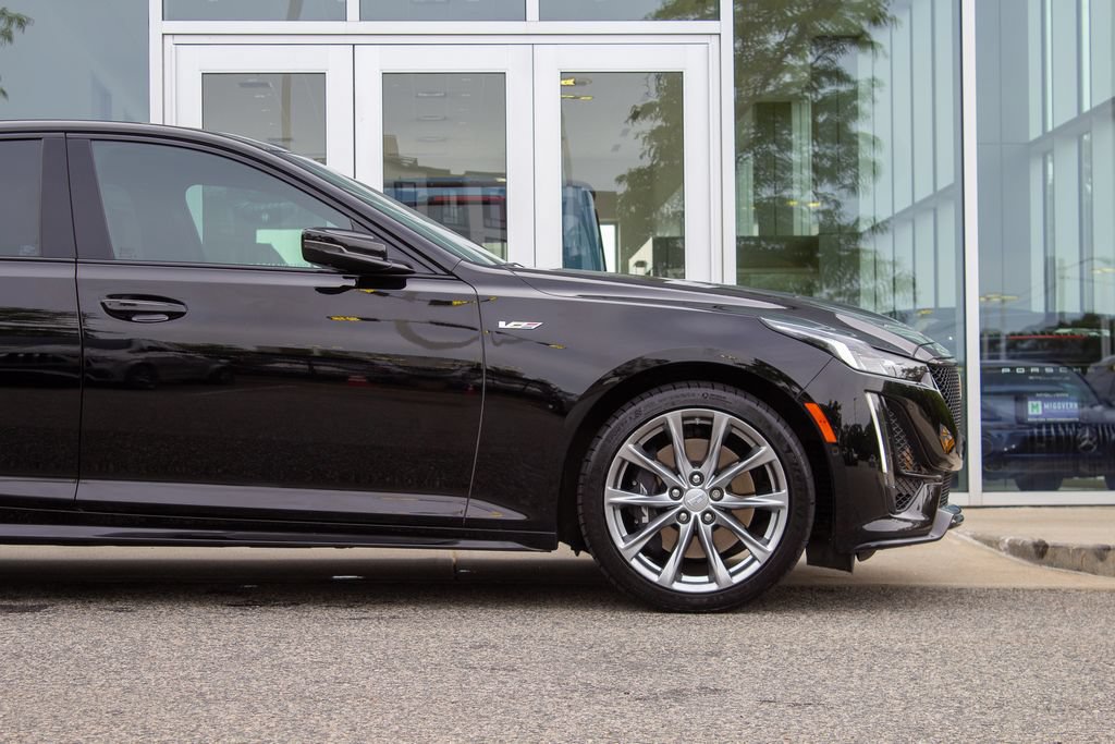 Used 2023 Cadillac CT5 V w/ Platinum Package AWD/4WD image 5