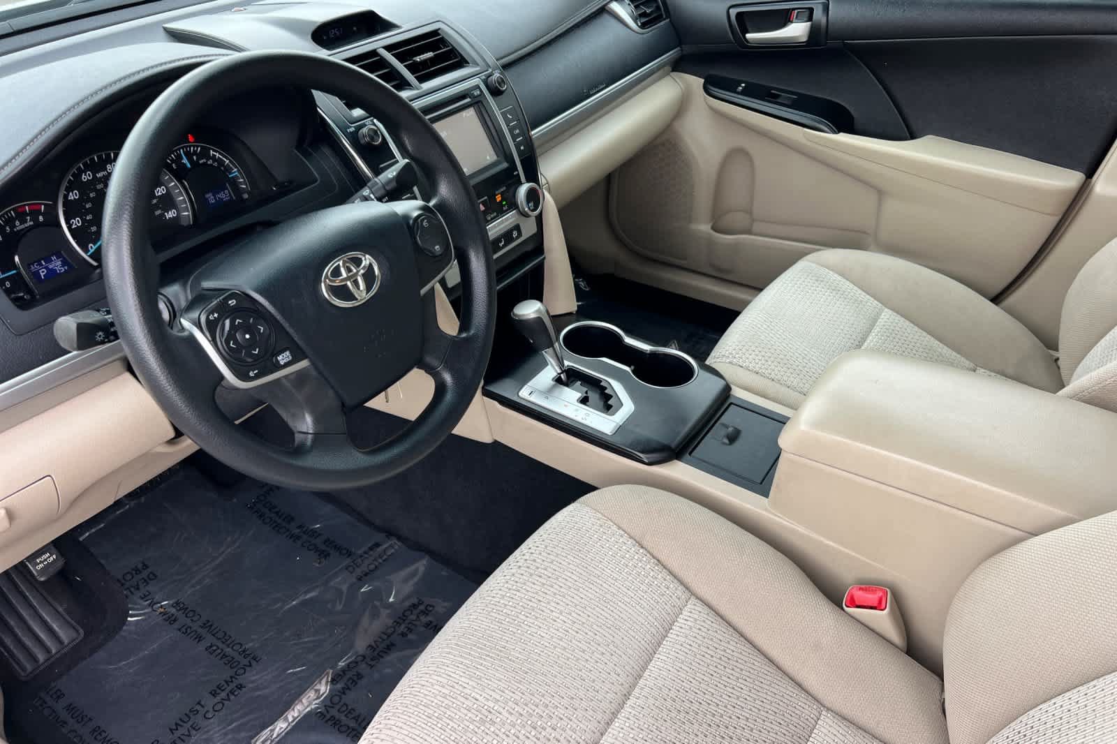 Used 2013 Toyota Camry LE FWD image 11