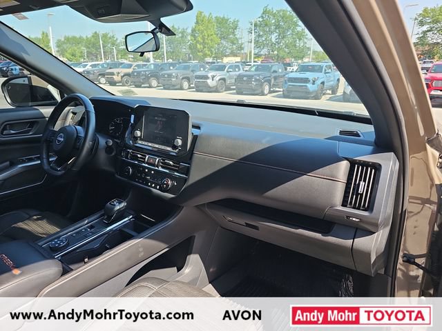 Used 2024 Nissan Pathfinder Rock Creek AWD/4WD image 34