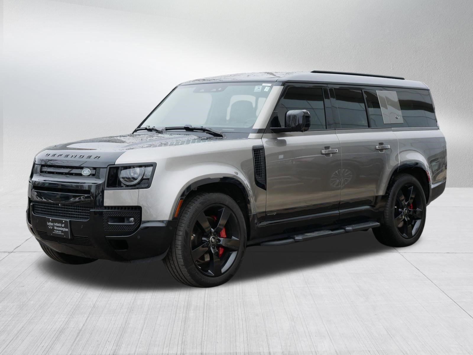 Used 2024 Land Rover Defender 130 X image 3