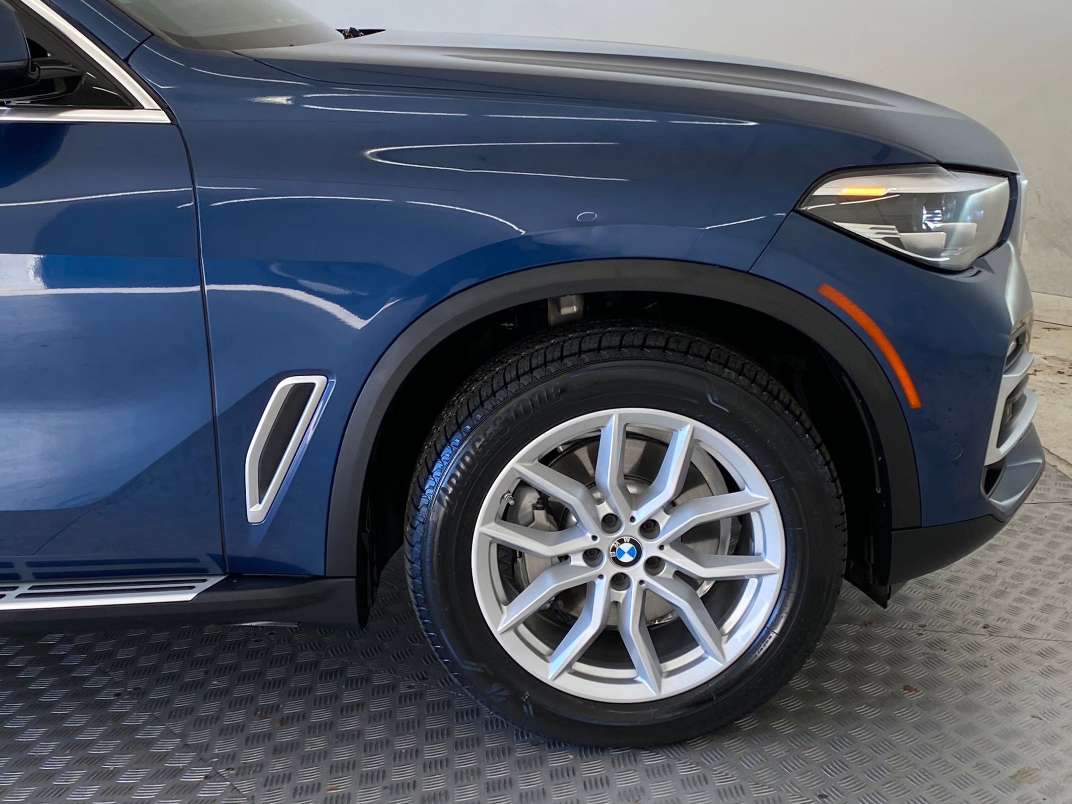 Used 2019 BMW X5 xDrive40i w/ Premium Package image 10