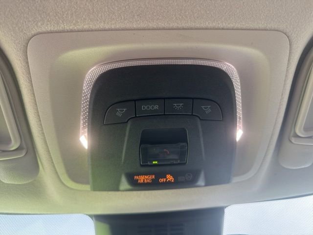 Used 2025 Toyota Corolla LE FWD image 35