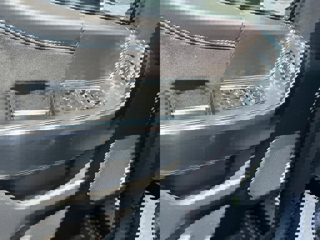 New 2025 Ford F150 Platinum w/ Equipment Group 702A High image 16