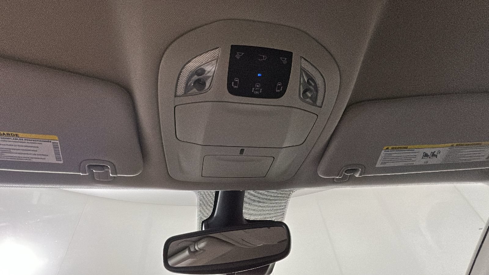 Used 2023 Chrysler Voyager LX FWD image 27