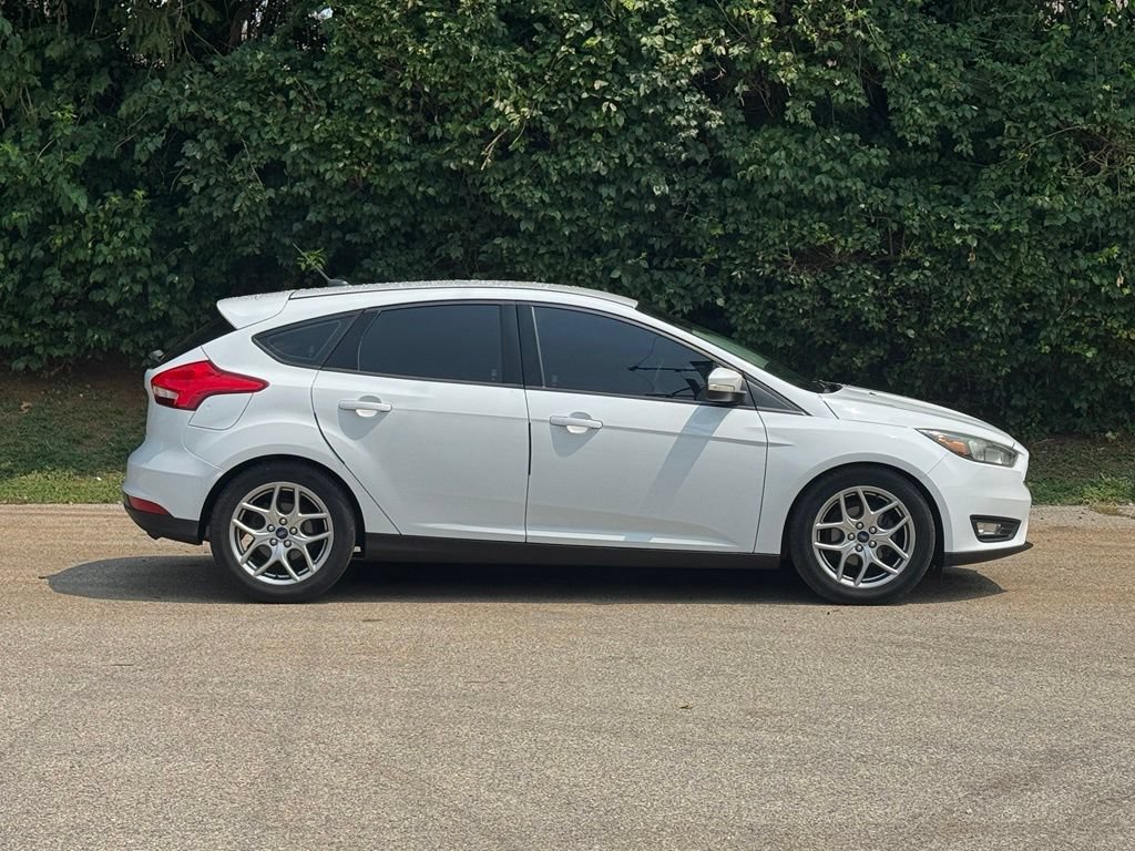 Used 2015 Ford Focus SE w/ Equipment Group 201A FWD image 4