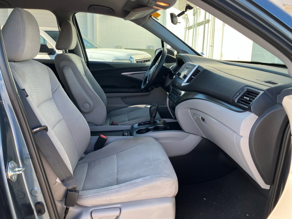 Used 2018 Honda Pilot LX image 32
