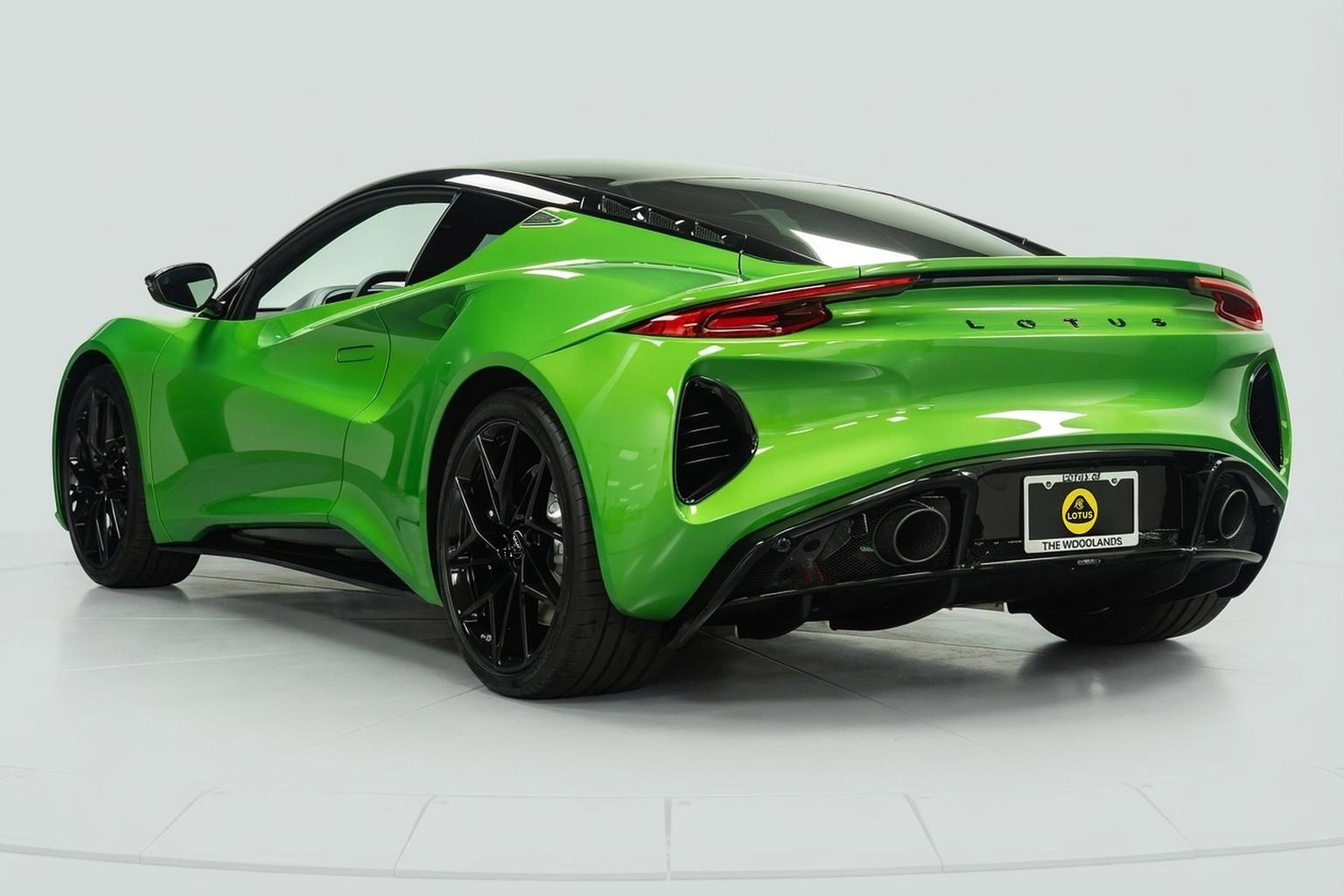 New 2026 Lotus Emira SE image 12