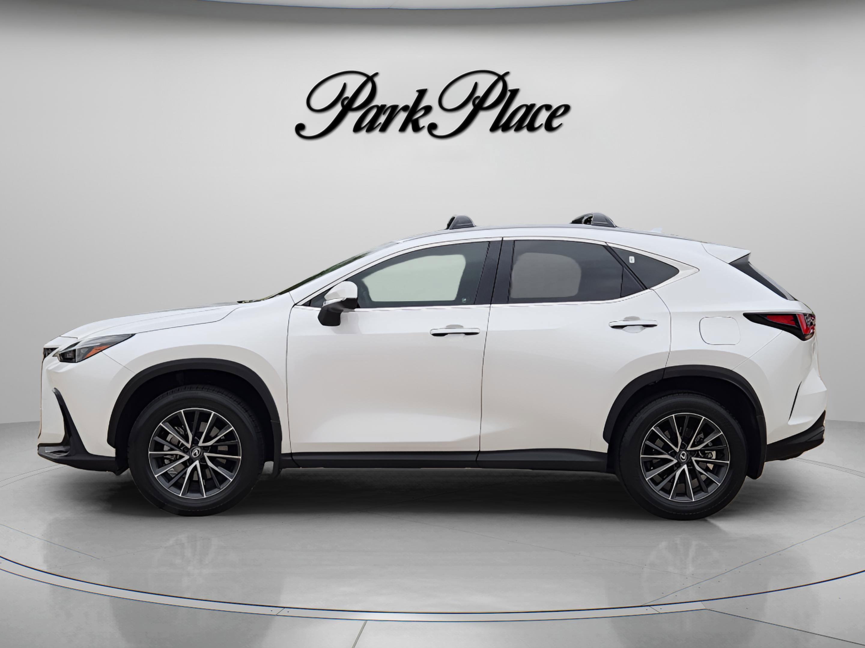 Used 2025 Lexus NX 250 FWD w/ Accessory Package (2T) image 2