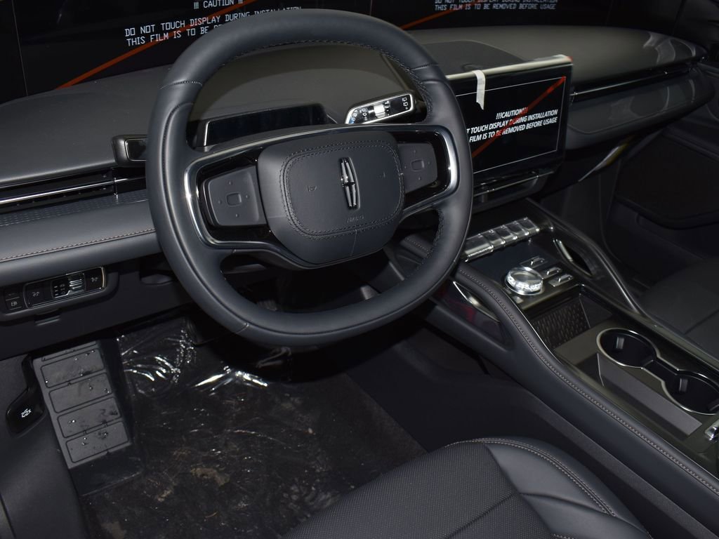 New 2025 Lincoln Nautilus Premier w/ Equipment Group 102A image 18