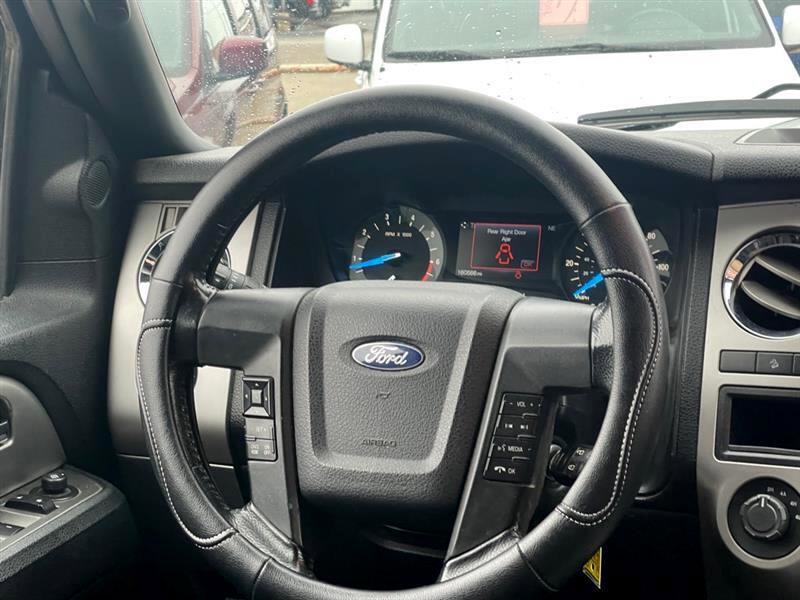 Used 2017 Ford Expedition EL XLT image 31
