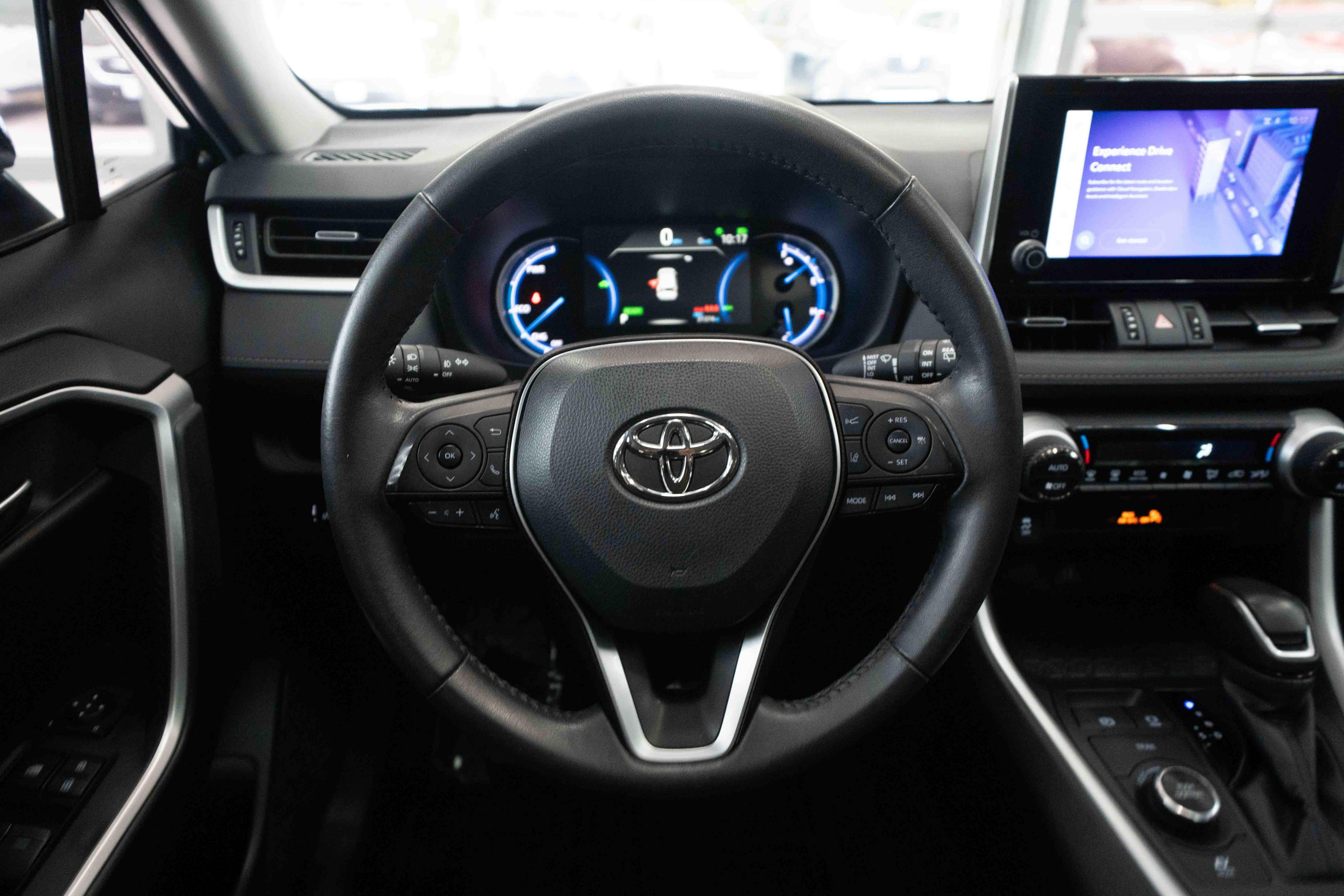 Used 2024 Toyota RAV4 XLE Premium AWD/4WD image 21