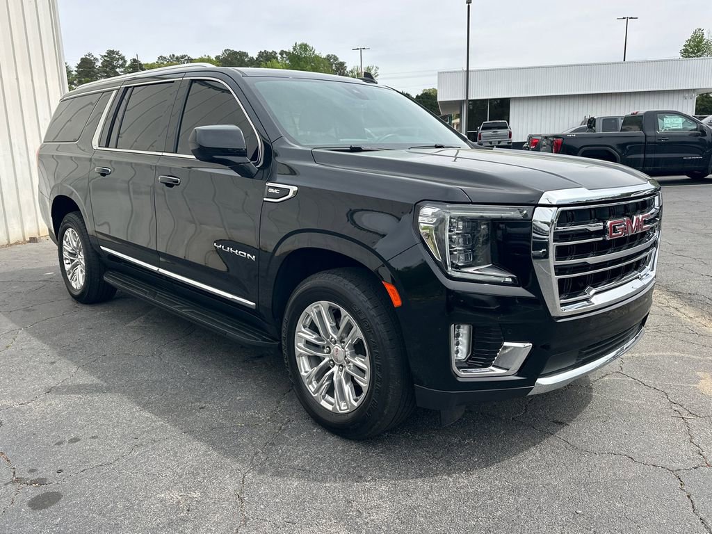 Used 2021 GMC Yukon XL SLT image 4