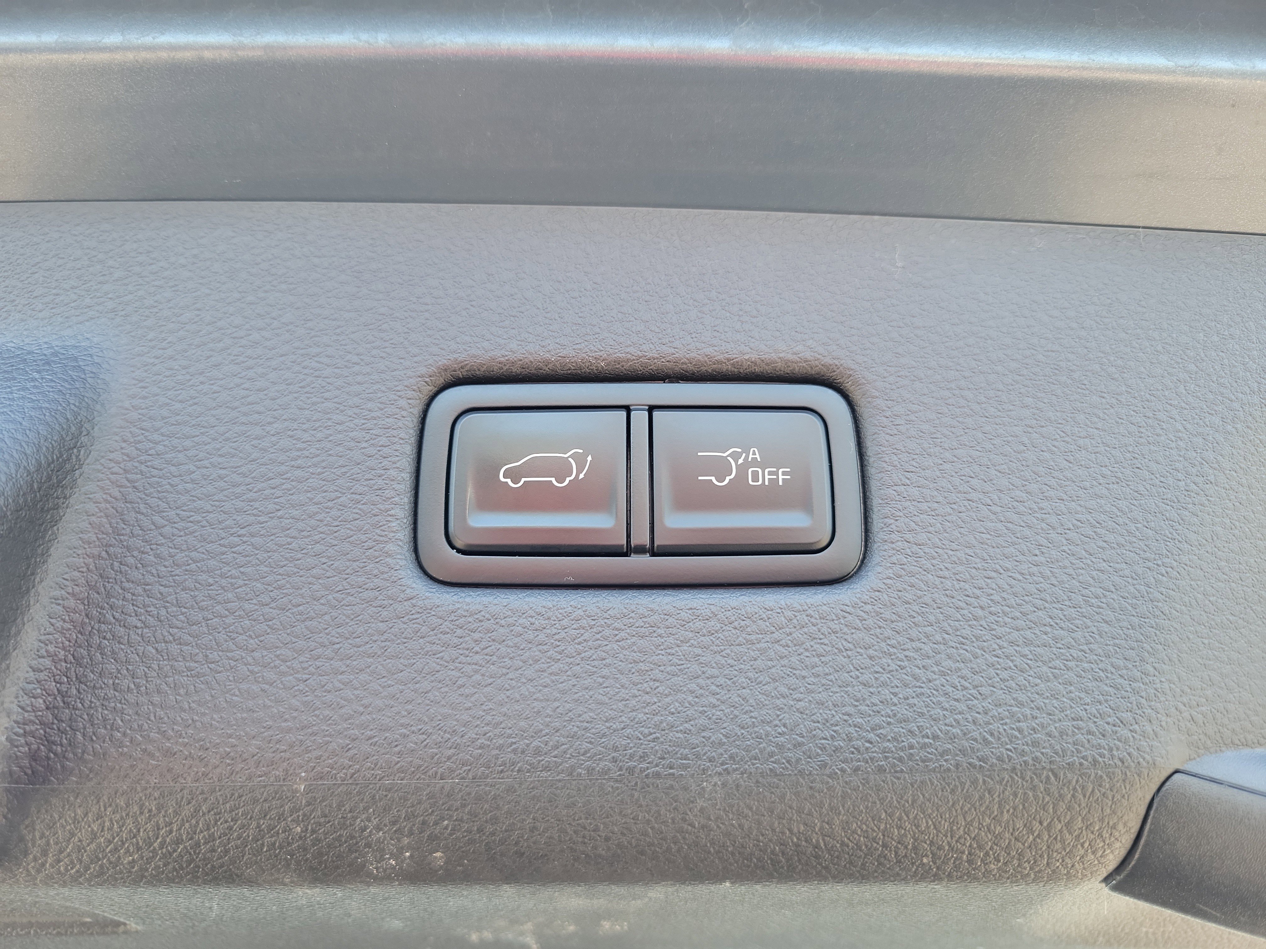 Used 2022 Kia Carnival SX image 15