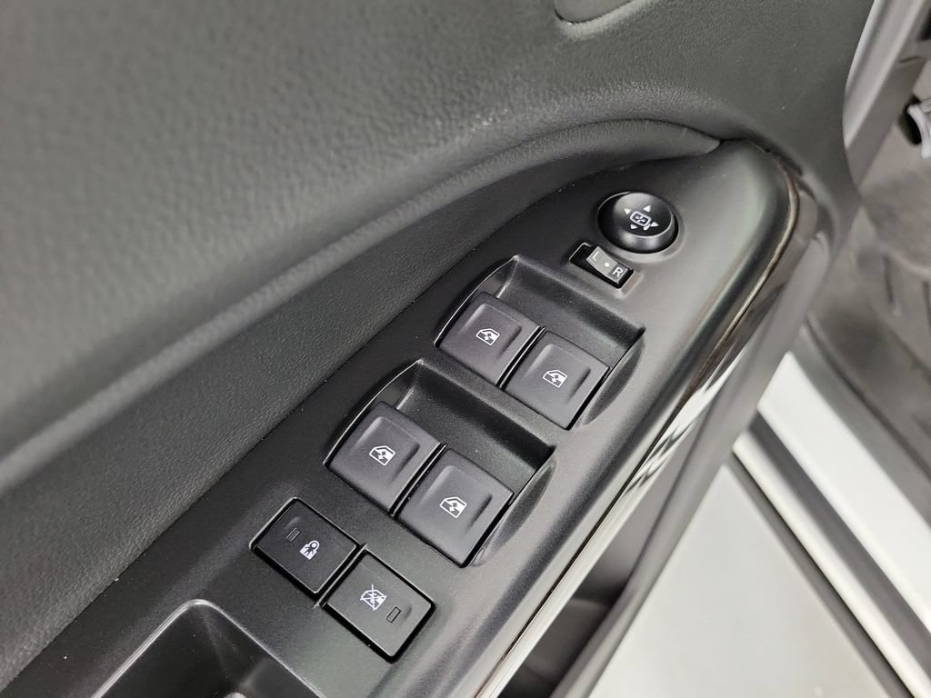 Used 2022 GMC Canyon Elevation w/ Elevation Premium Package AWD/4WD image 17
