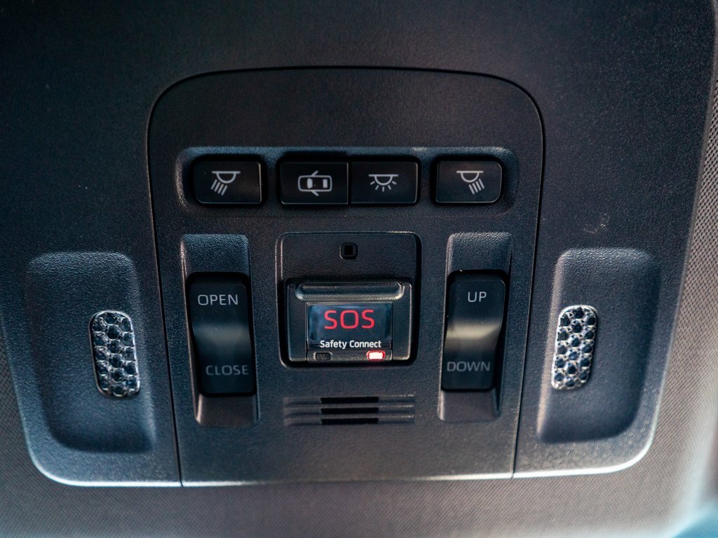 Used 2019 Toyota Avalon XSE image 29