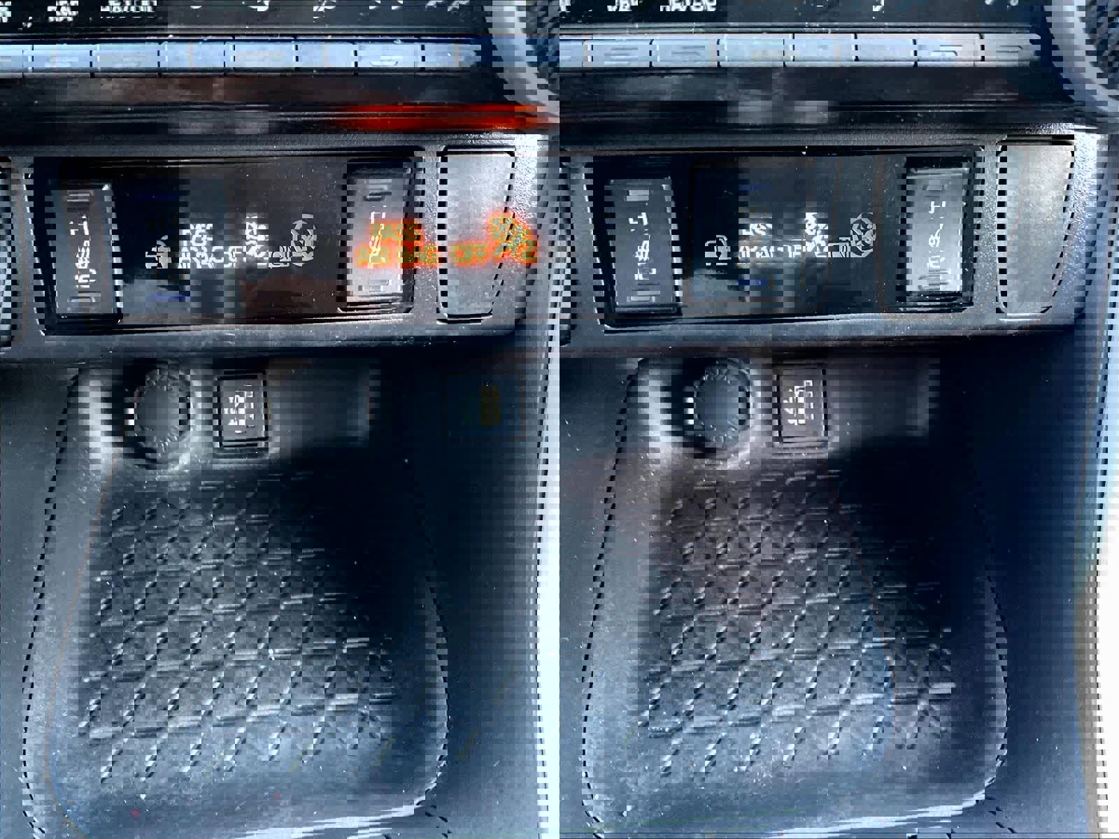 Used 2023 Toyota RAV4 XLE image 26