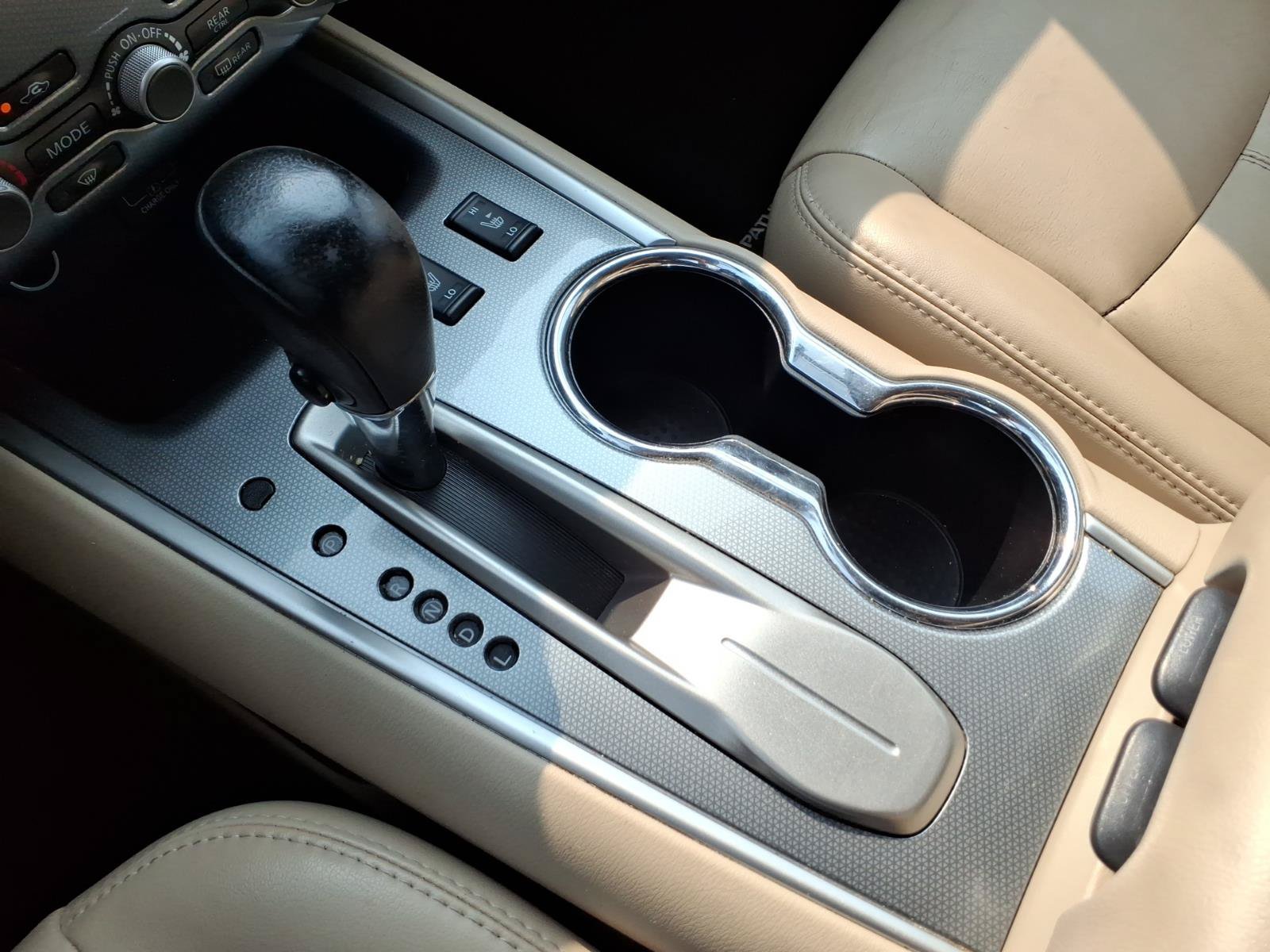 Used 2019 Nissan Pathfinder SL FWD image 17