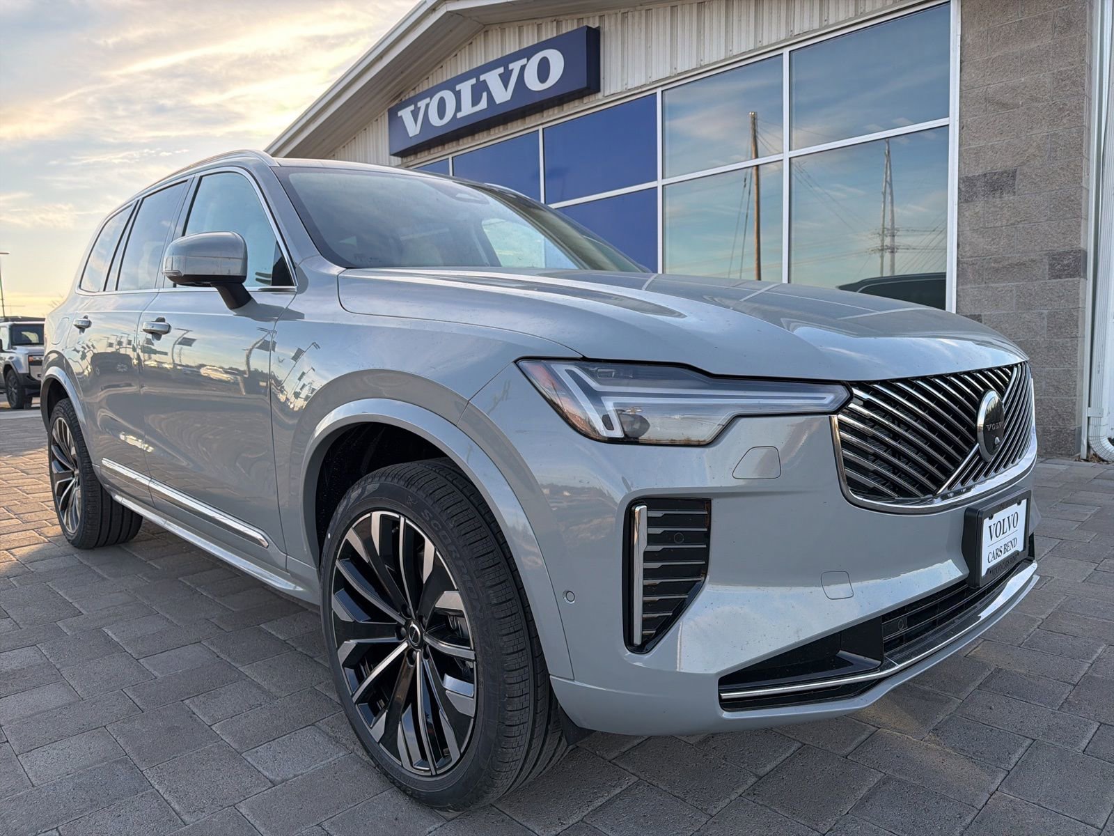 New 2026 Volvo XC90 B6 Ultra w/ Protection Package video 2