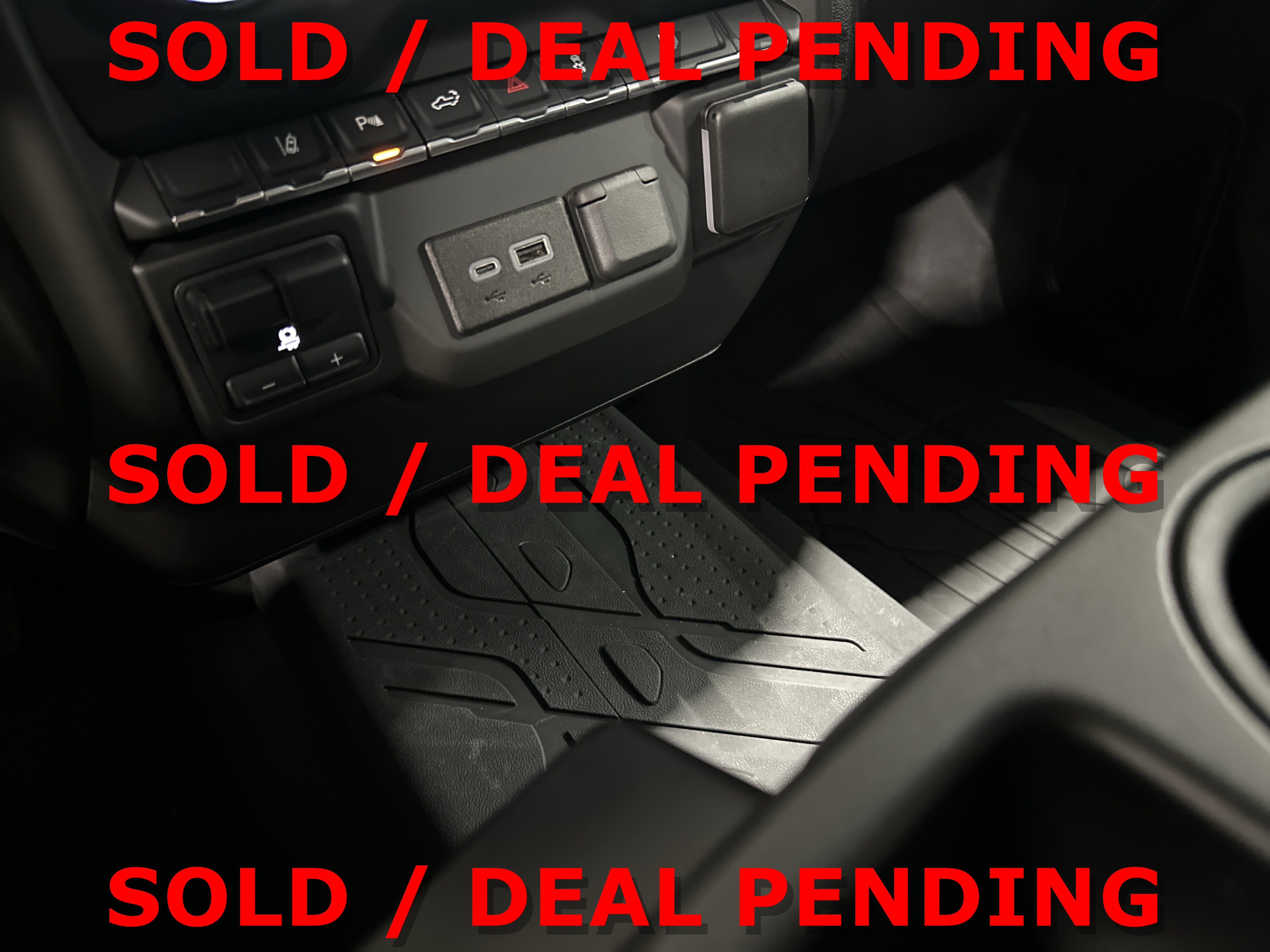 Used 2024 Chevrolet Silverado 2500 Custom w/ Custom Convenience Package AWD/4WD image 16