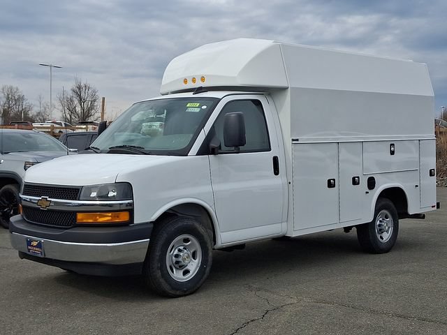 New 2026 Chevrolet Express 3500 w/ Power Convenience Package RWD image 2