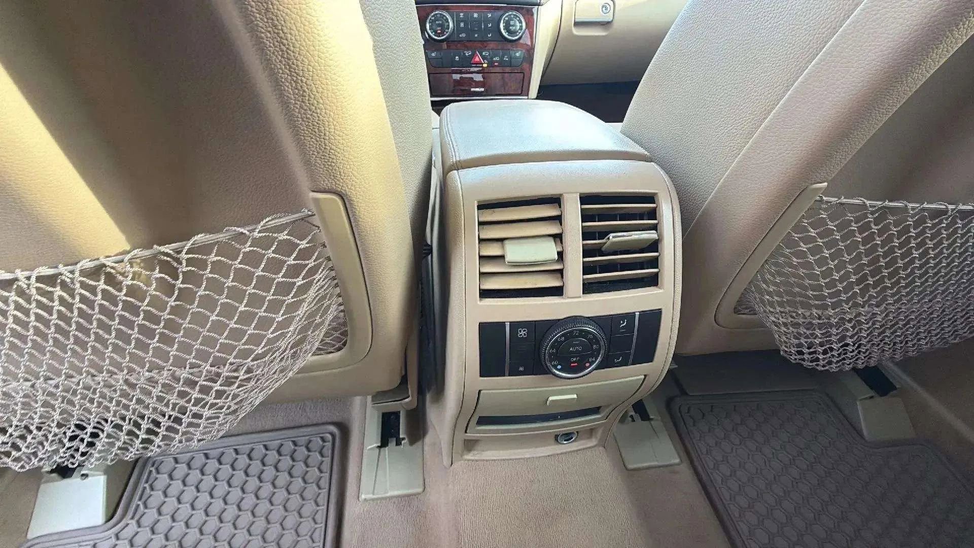 Used 2012 Mercedes-Benz GL 450 GL 450 4MATIC Sport Utility 4D image 25