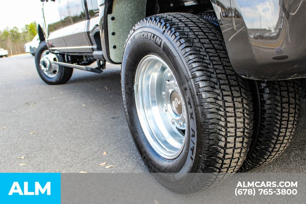 Used 2024 Ford F350 King Ranch image 15