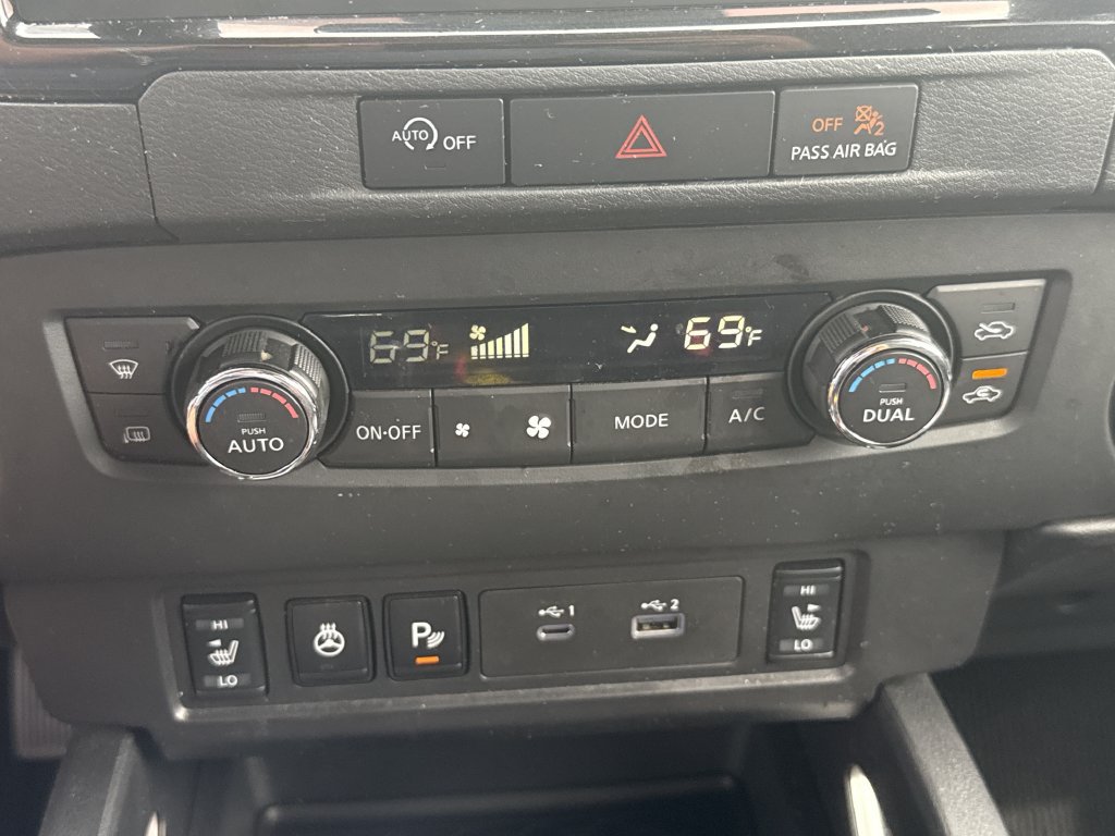 Used 2023 Nissan Frontier SV w/ SV Convenience Package RWD image 26