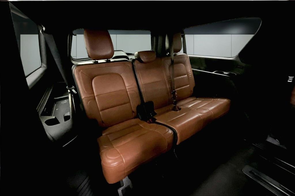 Used 2021 Lincoln Navigator L Reserve w/ Luxury Package image 26
