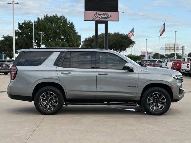 Used 2023 Chevrolet Tahoe Z71 w/ Luxury Package AWD/4WD image 4