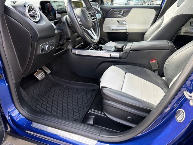 Used 2021 Mercedes-Benz GLB 250 4MATIC image 9
