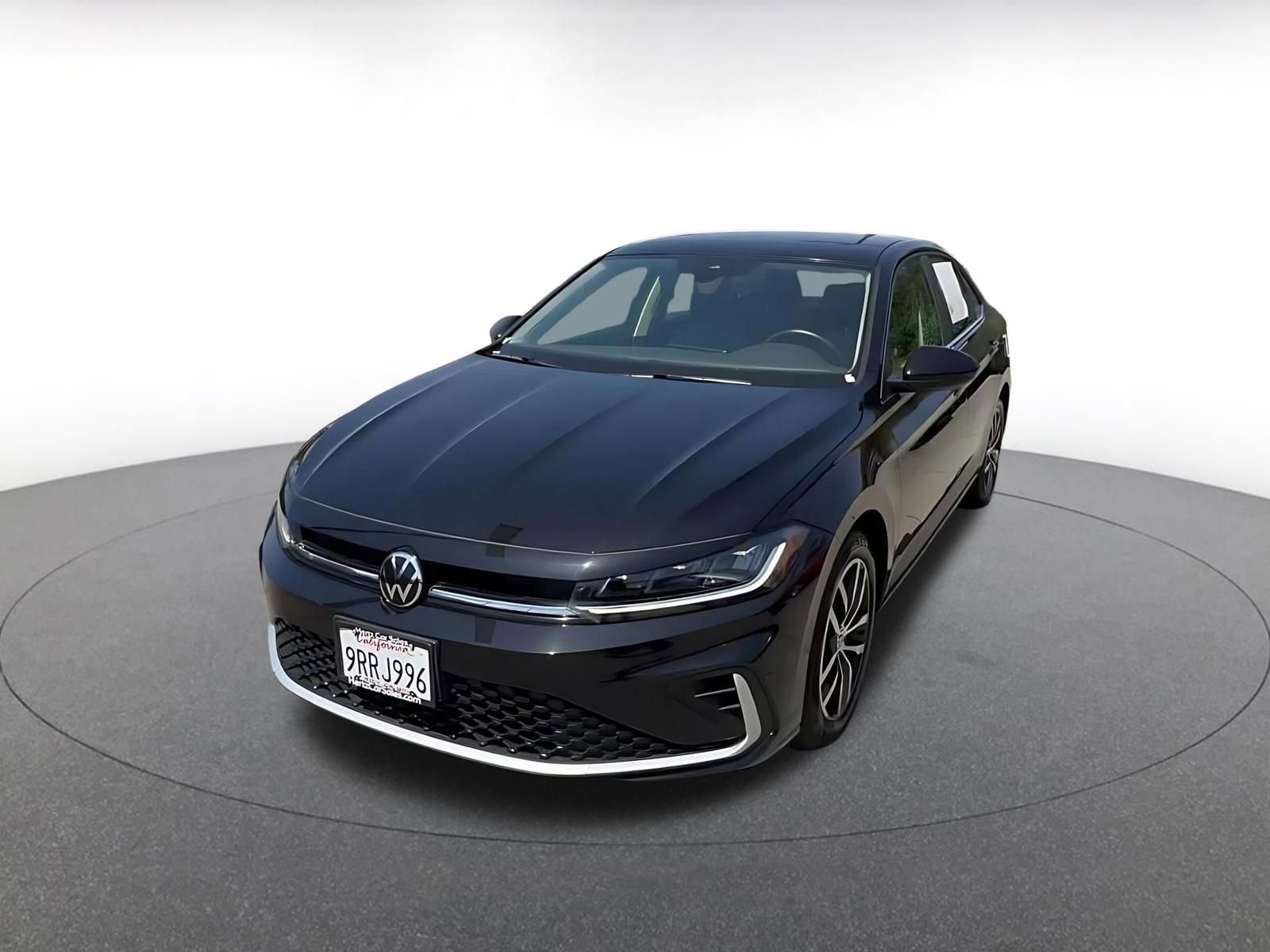 Used 2025 Volkswagen Jetta SE image 7