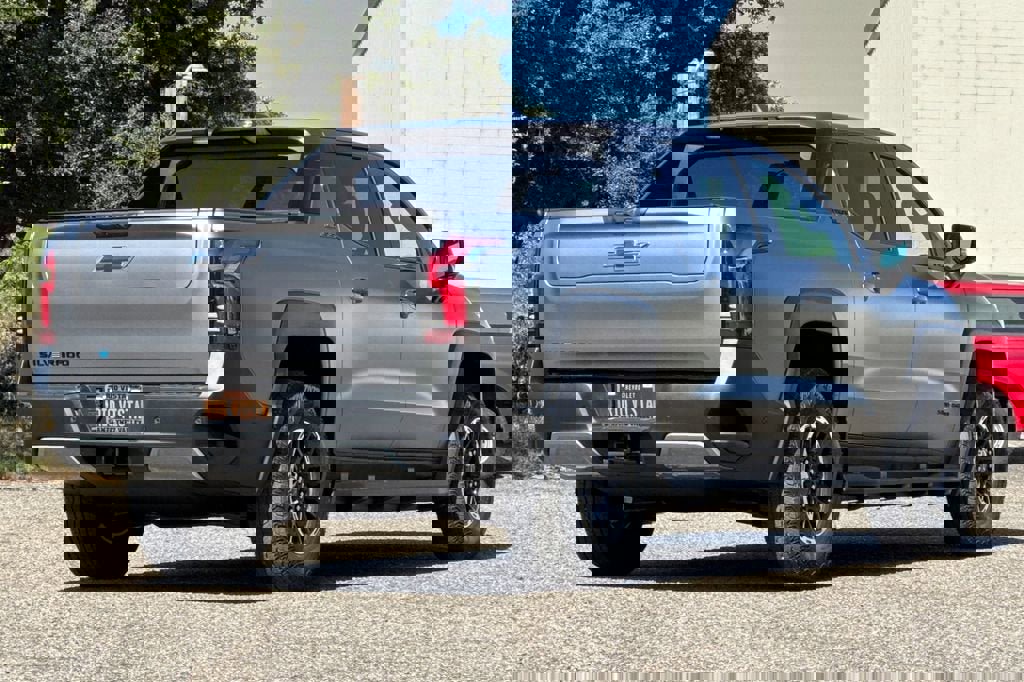New 2026 Chevrolet Silverado EV Trail Boss AWD/4WD image 4