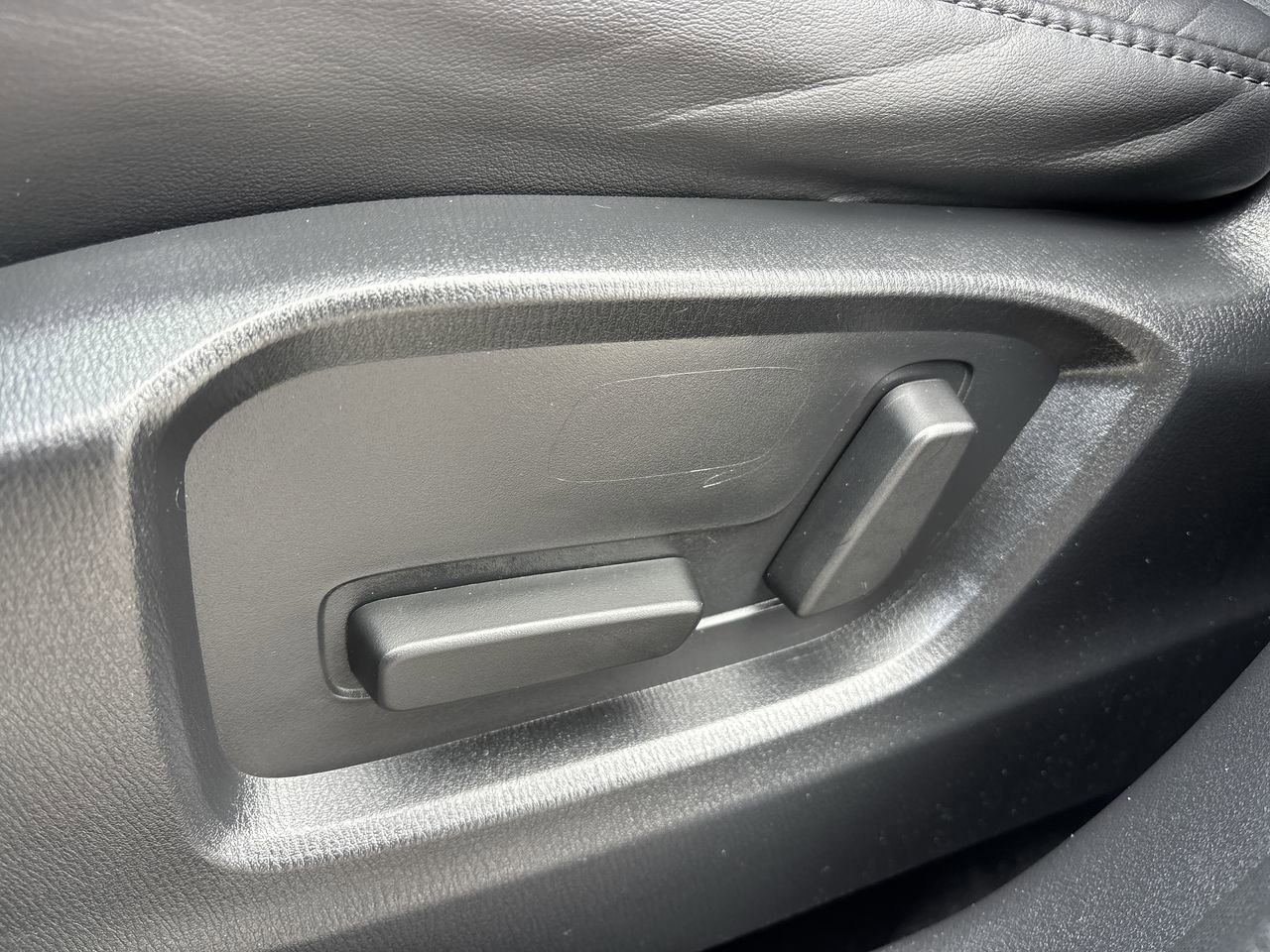 Used 2021 MAZDA CX-5 Touring FWD image 19