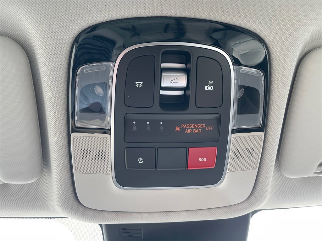 Used 2024 Hyundai Tucson Limited image 25