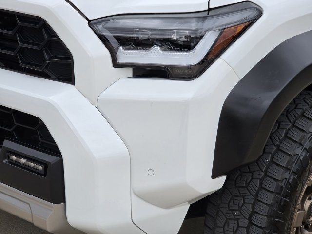 Used 2026 Toyota 4Runner Trailhunter AWD/4WD image 6